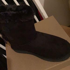 Perfect condition! Never worn, Brand new